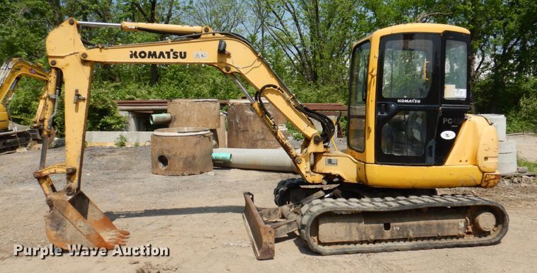 image for item DM7351 2000 Komatsu PC45R-8  mini excavator