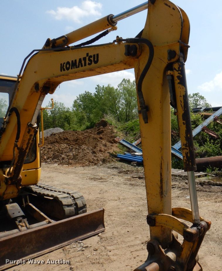 image for item DM7351 2000 Komatsu PC45R-8  mini excavator
