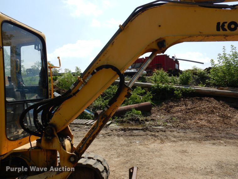 image for item DM7351 2000 Komatsu PC45R-8  mini excavator