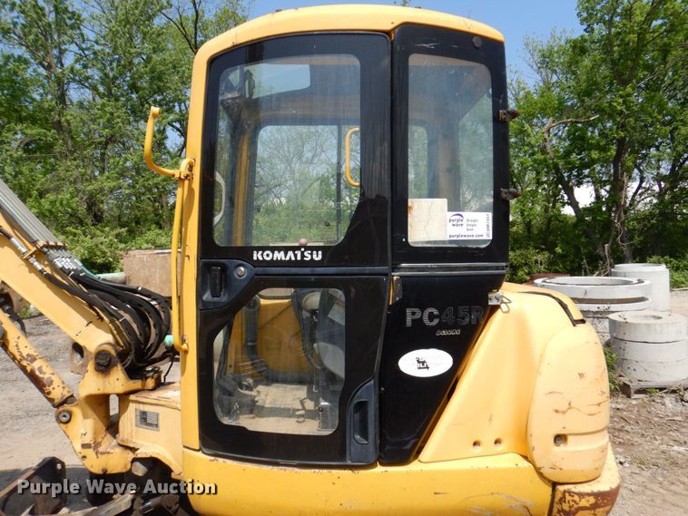 image for item DM7351 2000 Komatsu PC45R-8  mini excavator