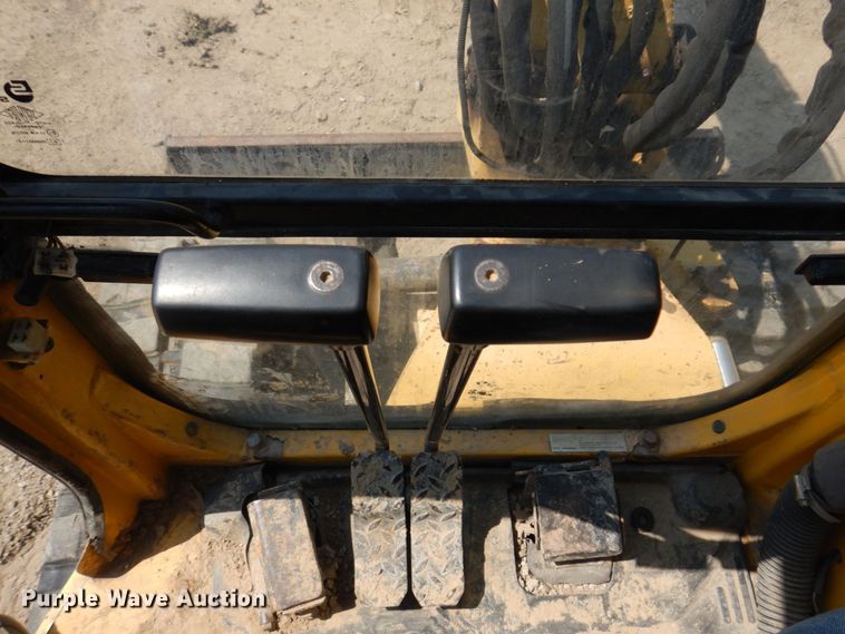image for item DM7351 2000 Komatsu PC45R-8  mini excavator