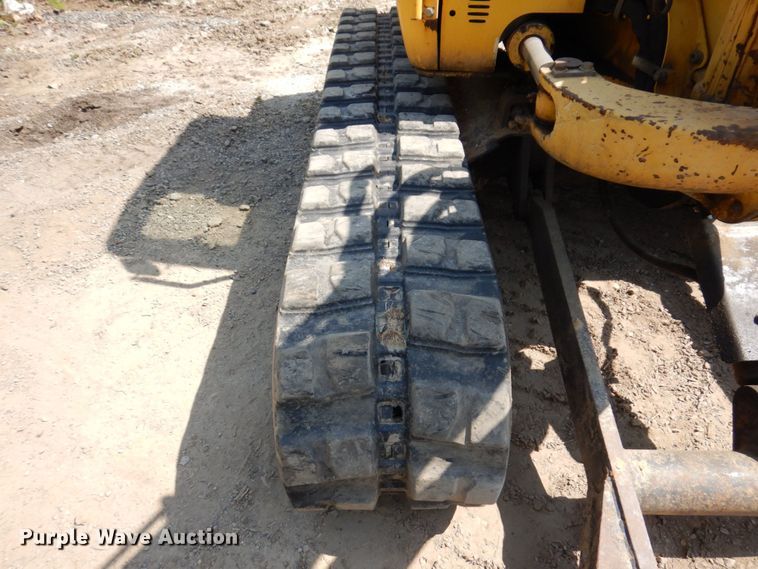 image for item DM7351 2000 Komatsu PC45R-8  mini excavator