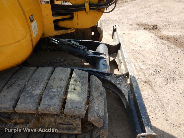 image for item DM7352 2016 Komatsu PC80MR-3  mini excavator