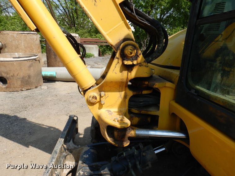 image for item DM7352 2016 Komatsu PC80MR-3  mini excavator