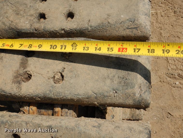 image for item DM7352 2016 Komatsu PC80MR-3  mini excavator