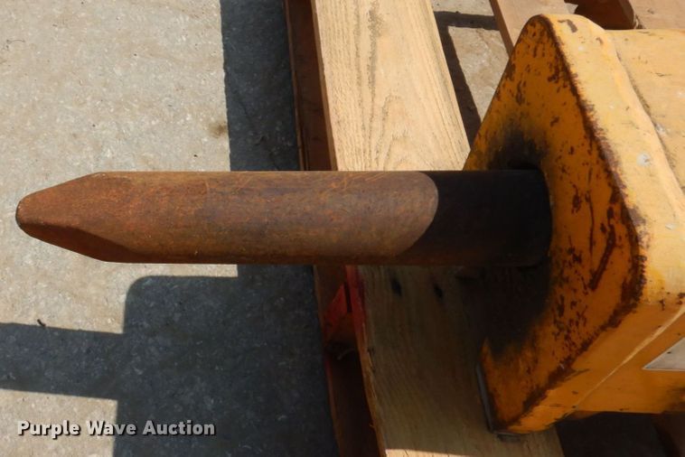 image for item DM7353 BTI BX6  skid steer breaker