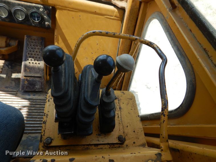 image for item DM7355 1997 Caterpillar 963B  track loader