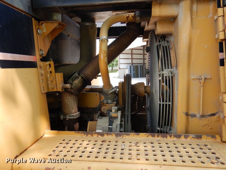 image for item DM7356 1998 Caterpillar 953C  track loader