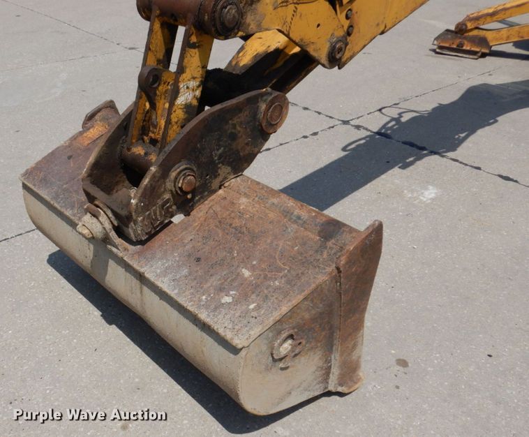 image for item DM7361 2004 Caterpillar 430D  backhoe