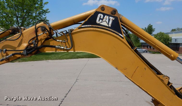 image for item DM7361 2004 Caterpillar 430D  backhoe