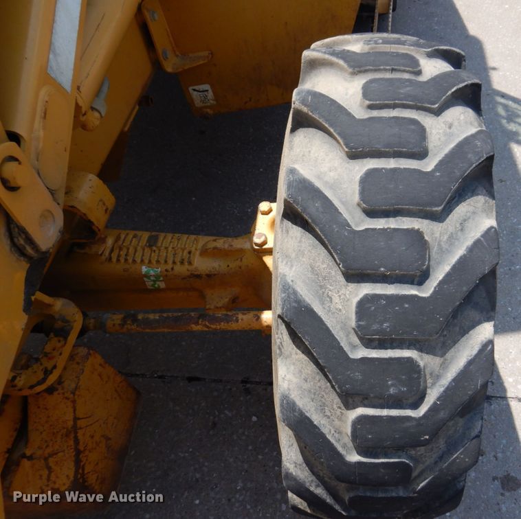 image for item DM7361 2004 Caterpillar 430D  backhoe