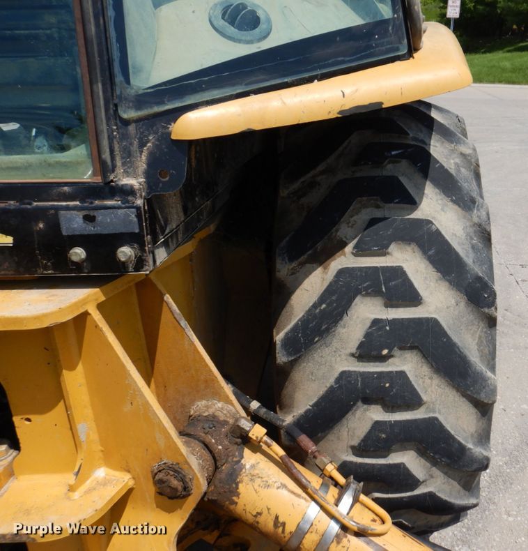 image for item DM7361 2004 Caterpillar 430D  backhoe