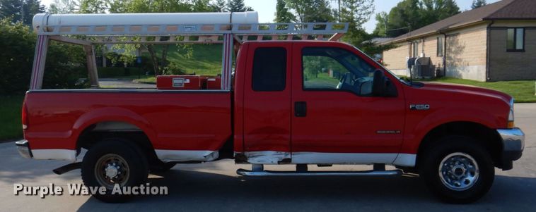 image for item DM7362 2002 Ford F250 Super Duty XLT  SuperCab pickup truck