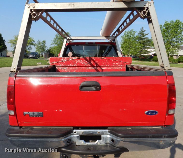 image for item DM7362 2002 Ford F250 Super Duty XLT  SuperCab pickup truck