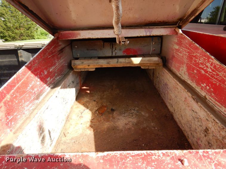 image for item DM7362 2002 Ford F250 Super Duty XLT  SuperCab pickup truck