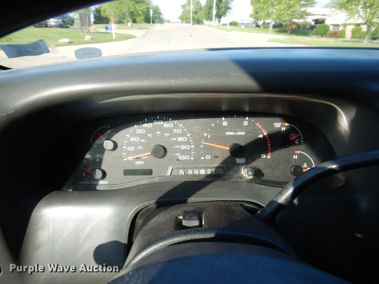 image for item DM7362 2002 Ford F250 Super Duty XLT  SuperCab pickup truck