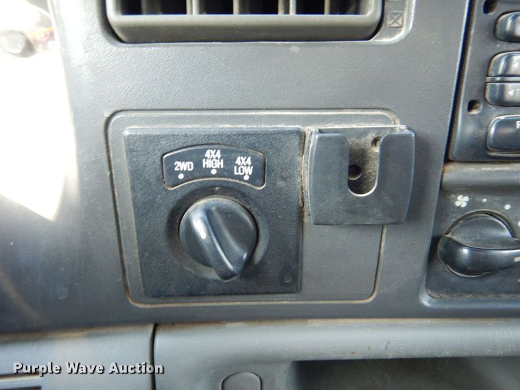 image for item DM7362 2002 Ford F250 Super Duty XLT  SuperCab pickup truck