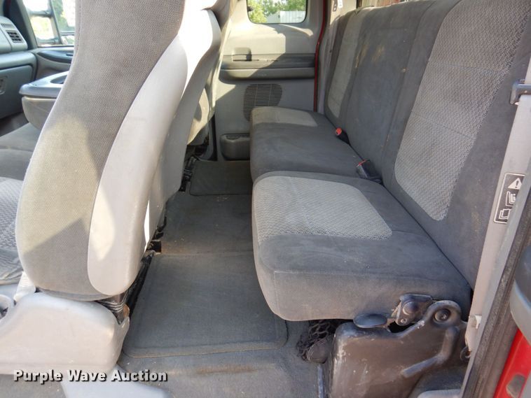 image for item DM7362 2002 Ford F250 Super Duty XLT  SuperCab pickup truck