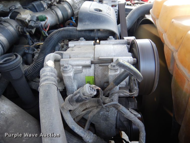 image for item DM7362 2002 Ford F250 Super Duty XLT  SuperCab pickup truck