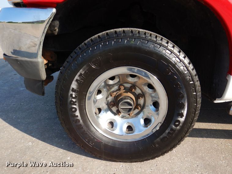 image for item DM7362 2002 Ford F250 Super Duty XLT  SuperCab pickup truck