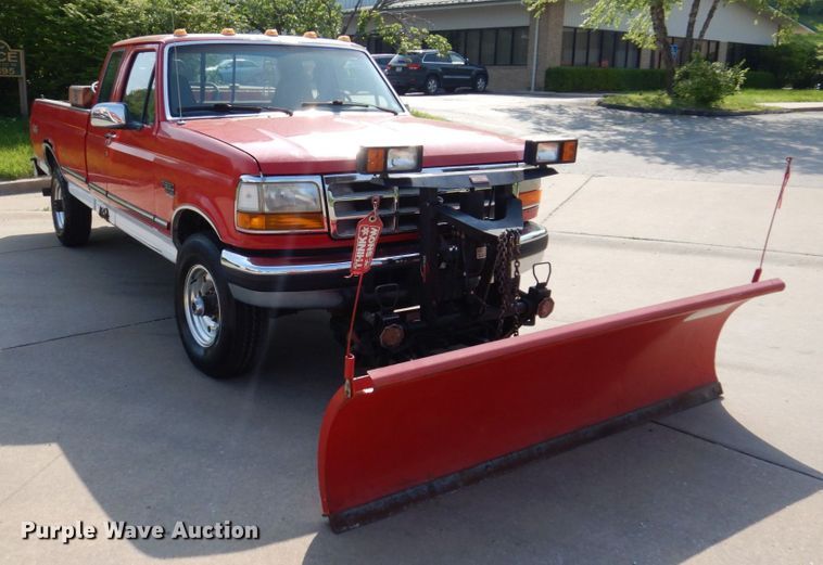 image for item DM7364 1997 Ford F250 XLT  SuperCab pickup truck