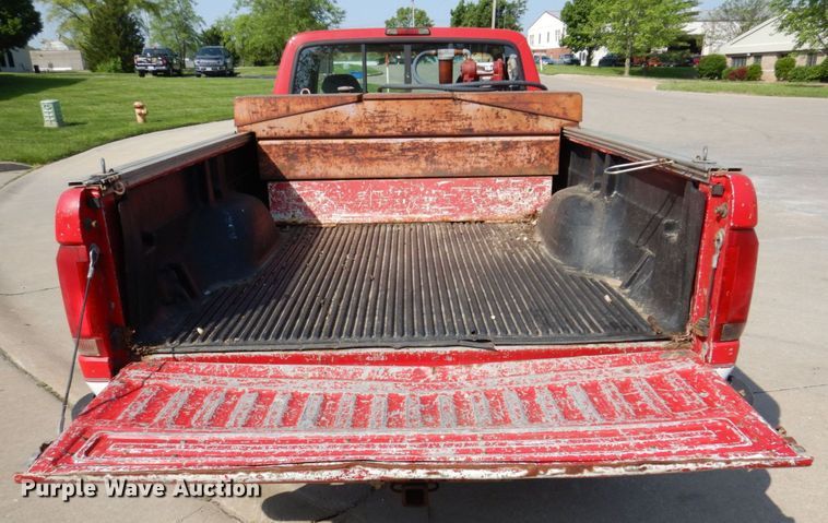 image for item DM7364 1997 Ford F250 XLT  SuperCab pickup truck