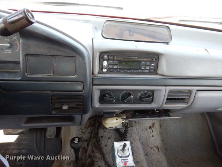 image for item DM7364 1997 Ford F250 XLT  SuperCab pickup truck