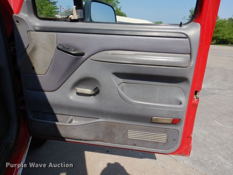 image for item DM7364 1997 Ford F250 XLT  SuperCab pickup truck