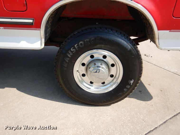 image for item DM7364 1997 Ford F250 XLT  SuperCab pickup truck