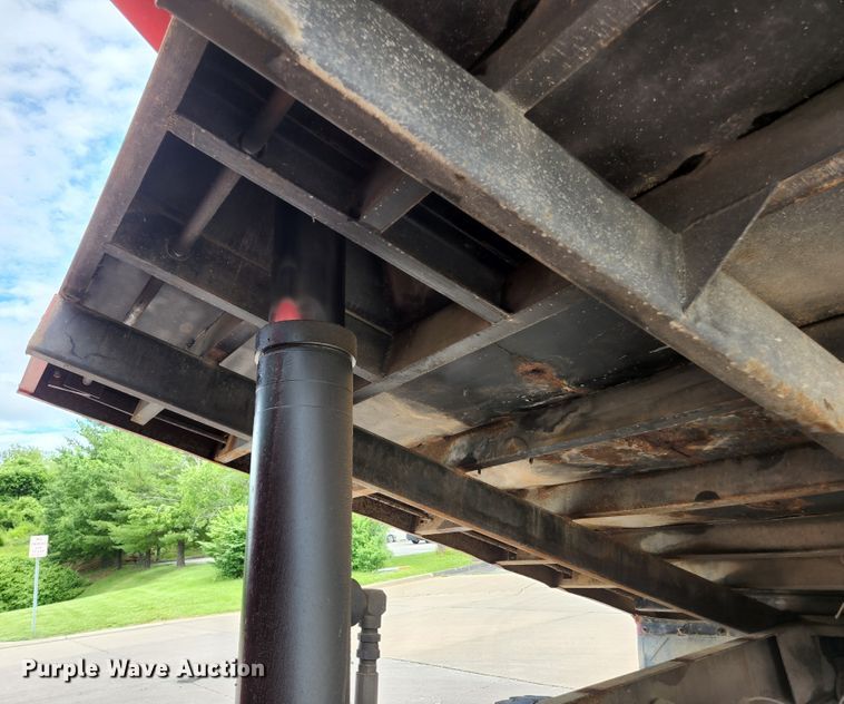 image for item DM7365 1993 Mack CS300P  dump truck