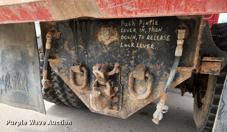 image for item DM7365 1993 Mack CS300P  dump truck