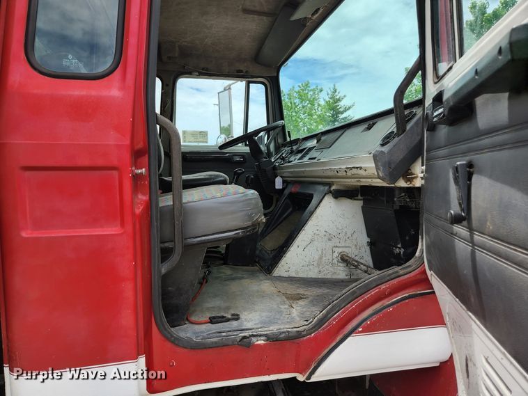 image for item DM7365 1993 Mack CS300P  dump truck