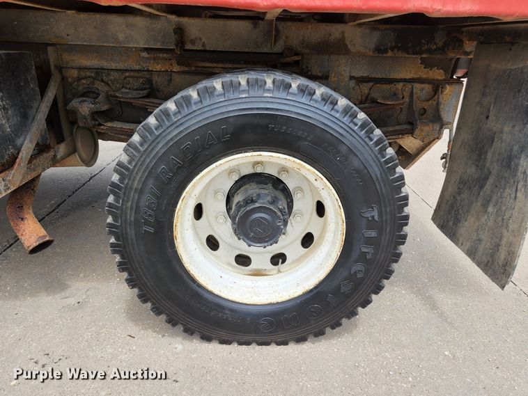 image for item DM7365 1993 Mack CS300P  dump truck