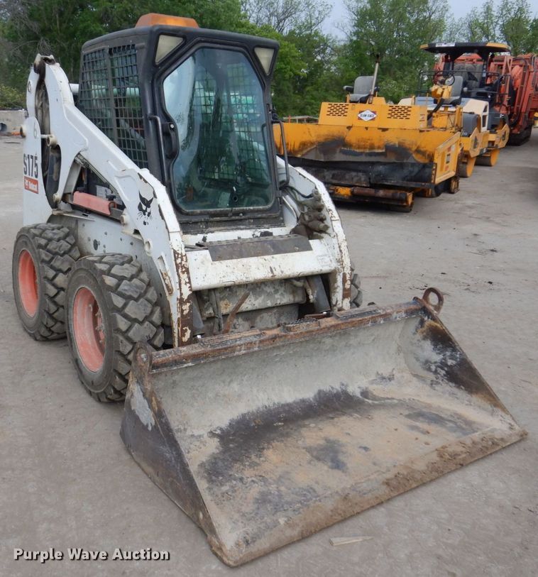 image for item DM7369 2012 Bobcat S175  skid steer loader