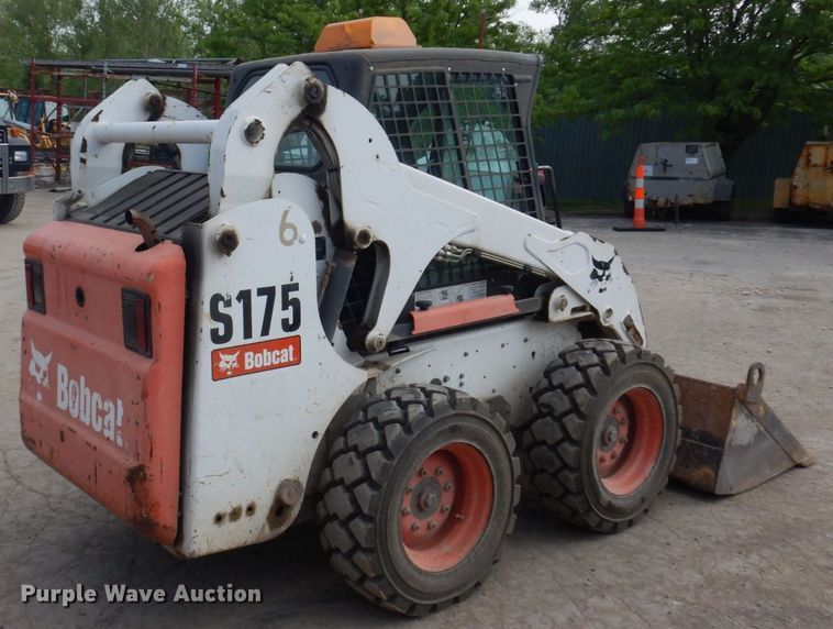 image for item DM7369 2012 Bobcat S175  skid steer loader