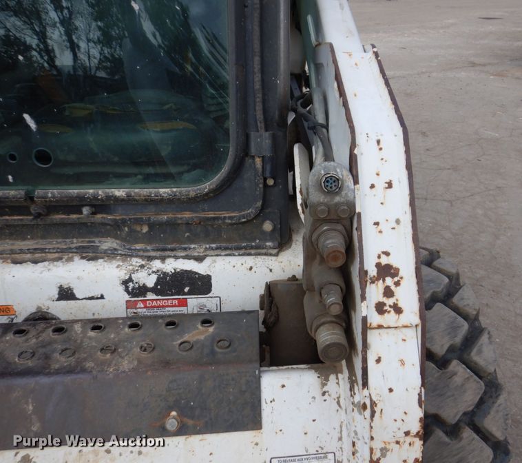 image for item DM7369 2012 Bobcat S175  skid steer loader