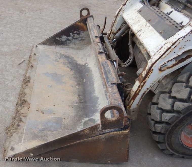 image for item DM7369 2012 Bobcat S175  skid steer loader
