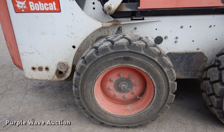 image for item DM7369 2012 Bobcat S175  skid steer loader