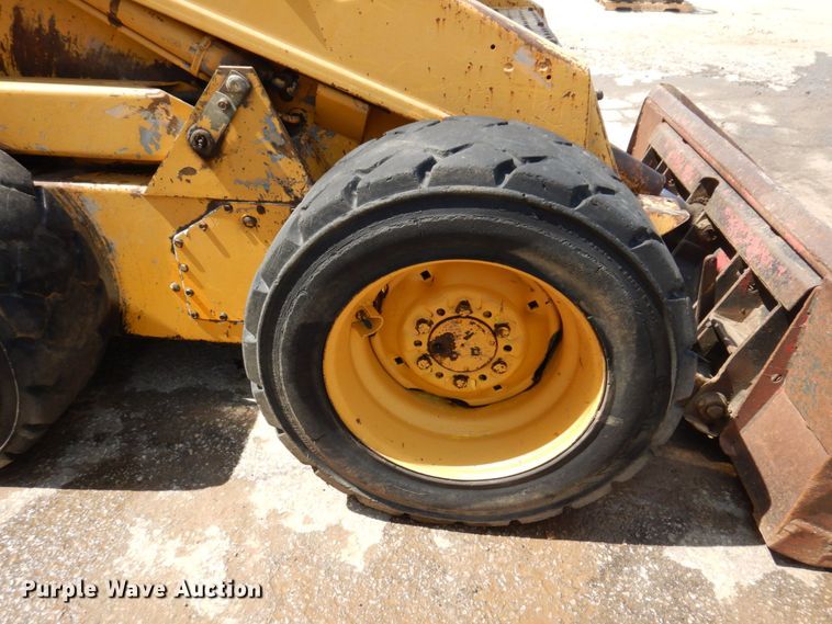 image for item DM7370 John Deere 675B  skid steer loader
