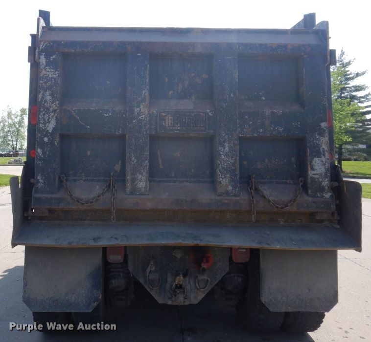 image for item DM7375 2000 Mack RD688S  dump truck