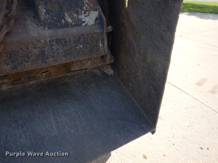 image for item DM7375 2000 Mack RD688S  dump truck