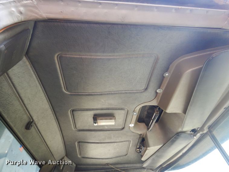 image for item DM7375 2000 Mack RD688S  dump truck