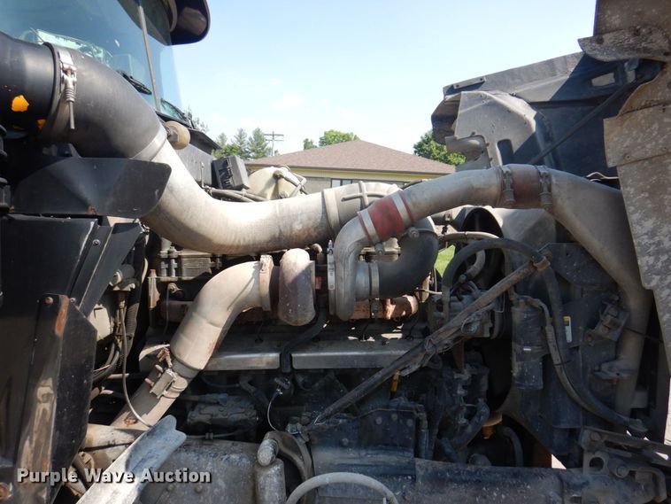 image for item DM7375 2000 Mack RD688S  dump truck