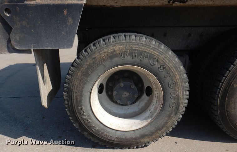 image for item DM7375 2000 Mack RD688S  dump truck