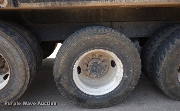 image for item DM7375 2000 Mack RD688S  dump truck