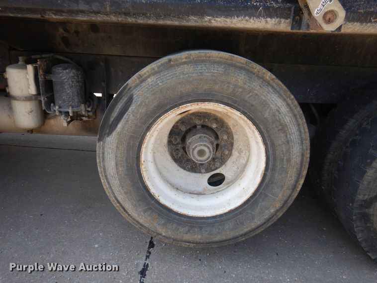 image for item DM7375 2000 Mack RD688S  dump truck