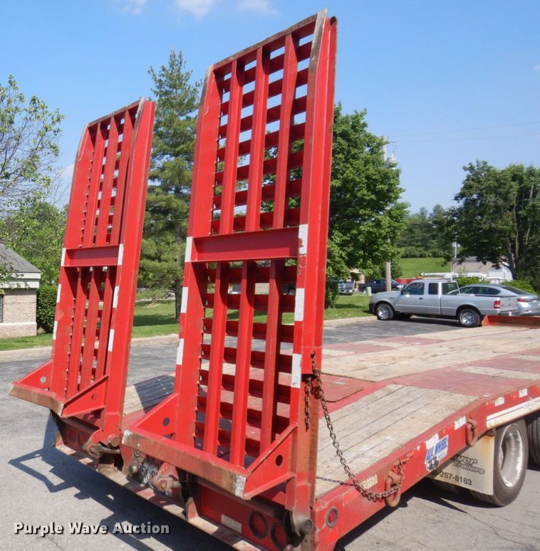 image for item DM7376 2014 Eager Beaver 25XPT  equipment trailer