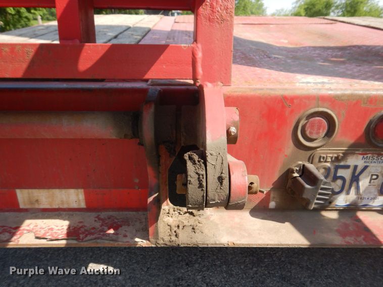 image for item DM7376 2014 Eager Beaver 25XPT  equipment trailer