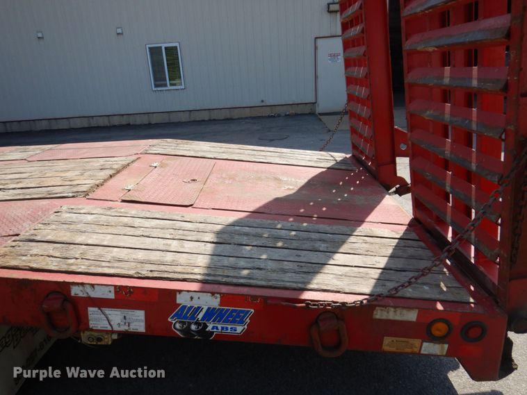 image for item DM7376 2014 Eager Beaver 25XPT  equipment trailer