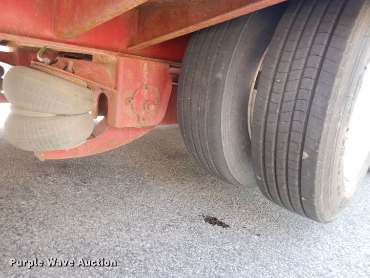 image for item DM7376 2014 Eager Beaver 25XPT  equipment trailer